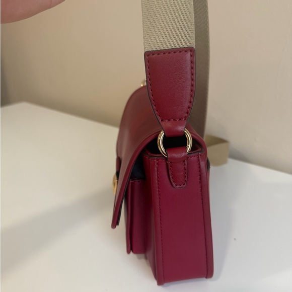 Michael Kors Bradshaw Medium Leather Messenger Bag NWT - Picture 6 of 13